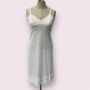 Vintage JC Penny S 10/32 White‎ Lace Satin Full Slip Dress Strappy Fairy Nylon